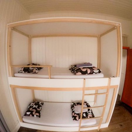 Bunk Inn Hostel Бандаберг Екстериор снимка