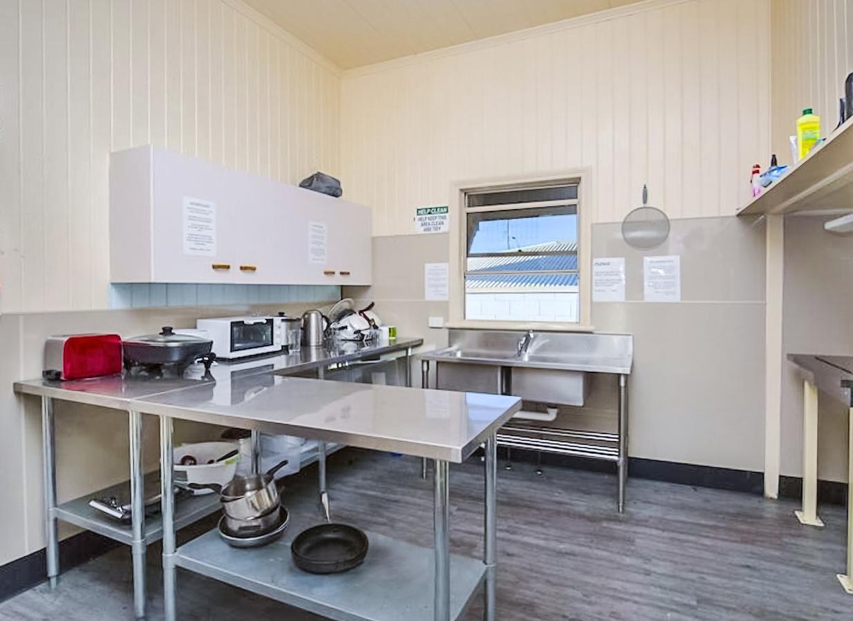 Bunk Inn Hostel Бандаберг Екстериор снимка