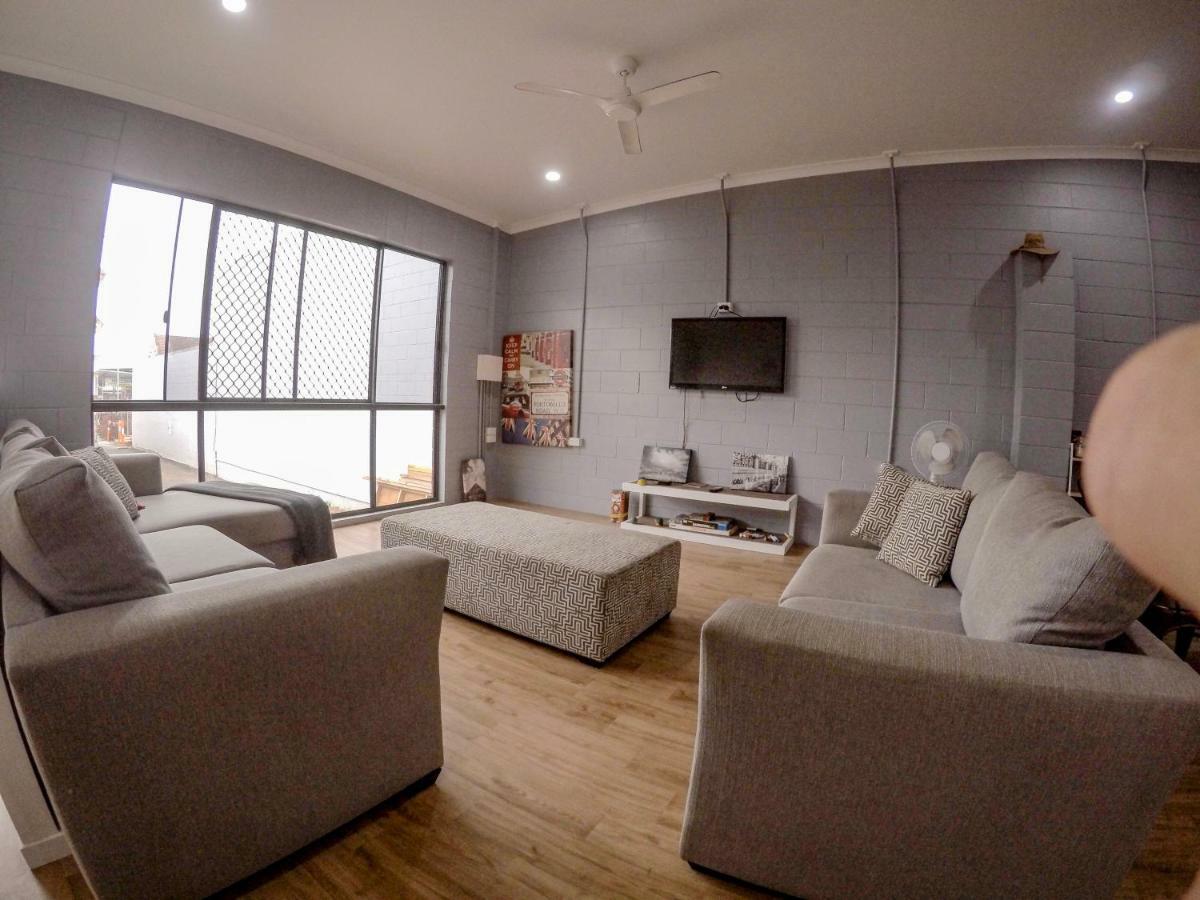 Bunk Inn Hostel Бандаберг Екстериор снимка