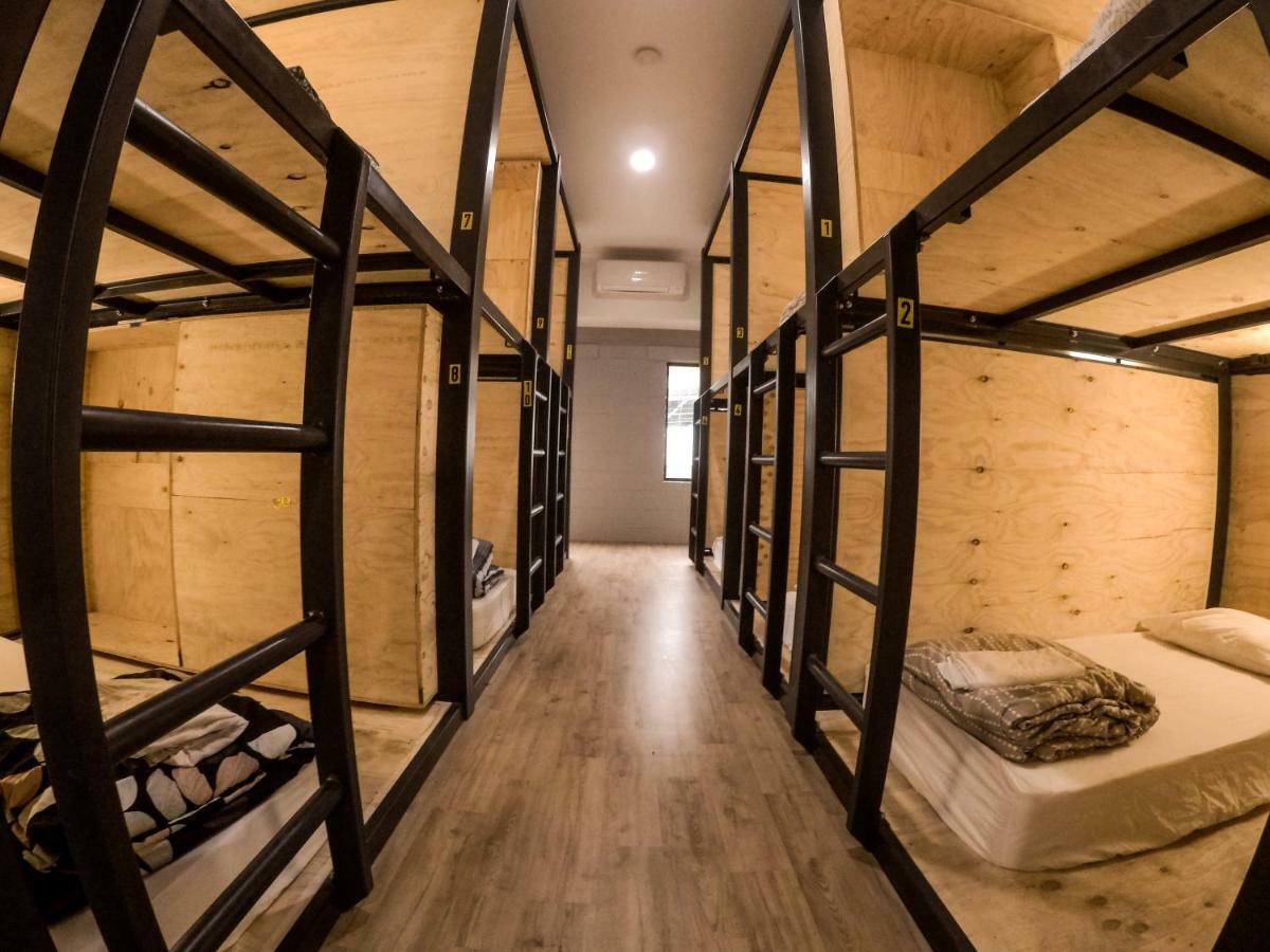 Bunk Inn Hostel Бандаберг Екстериор снимка